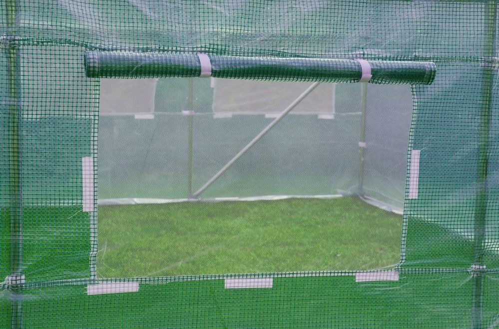 Садовая теплица 9 м&sup2; (4,5 &times; 2 &times; 2 м) с окнами, армированная пленка UV-4, Зеленая (Польша) P0024 фото