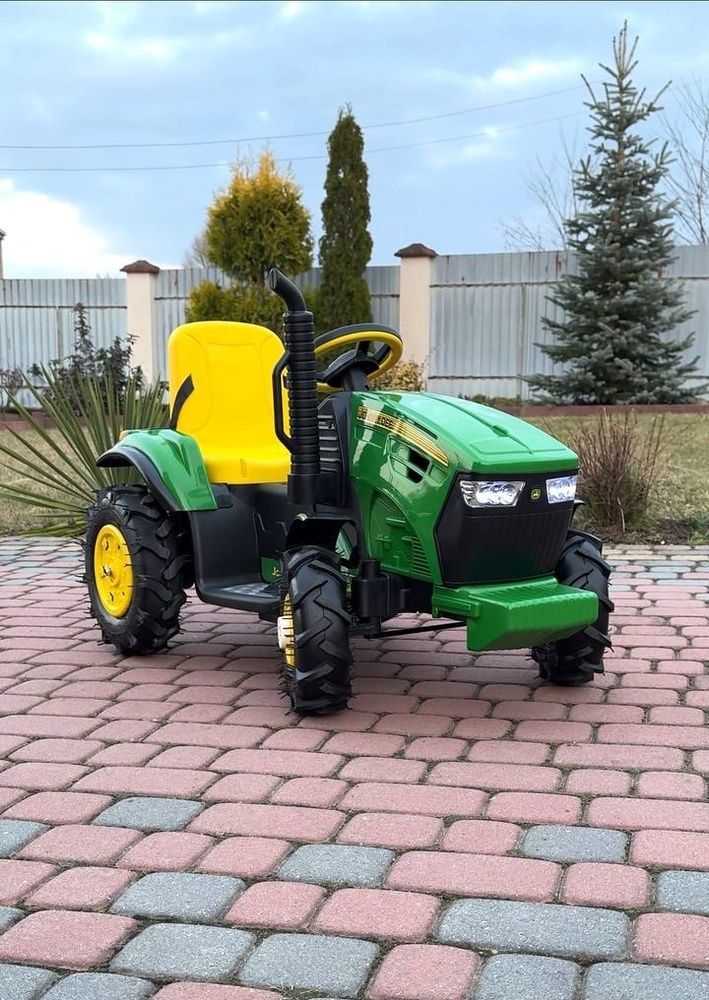 Children's tractor electric car with a trailer on the control panel John Deere Peg Perego 12V (from 1 year), Green